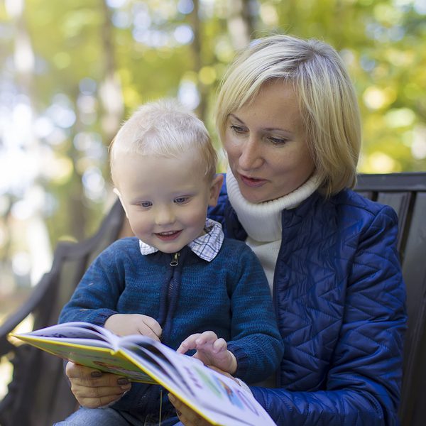 read books to child in vpk avalon park fl